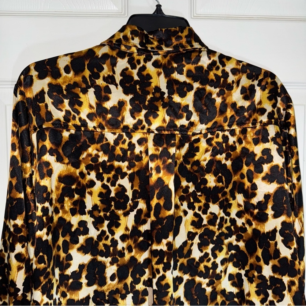 Floral & Ivy Leopard Print Collared Button Down Blouse - Picture 9 of 14
